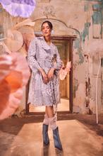 Load image into Gallery viewer, Trench Coat With Belt