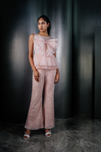 Load image into Gallery viewer, Two Tone Draped Cabbage Top