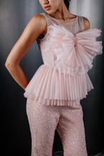 Load image into Gallery viewer, Two Tone Draped Cabbage Top