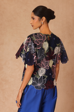 Load image into Gallery viewer, Floral Box Top With Slip
