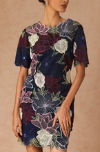 Load image into Gallery viewer, Floral Bodycon Dress With Slip