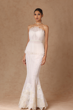 Load image into Gallery viewer, Fishtail Skirt And Pleated Cabbage Top With Belt