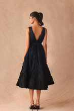 Load image into Gallery viewer, Ombre Texture Midi With Belt