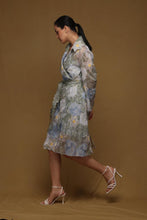 Load image into Gallery viewer, Trench Coat with Belt