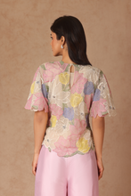 Load image into Gallery viewer, Floral Box Top With Slip
