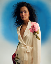 Load image into Gallery viewer, Passion Satin Blazer Set
