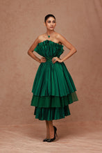 Load image into Gallery viewer, Taffeta Pleated Midi with Belt
